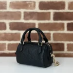 GUCCI GG Emblem medium boston bag in Black Leather - Image 2