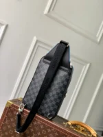 LV AVENUE SLINGBAG 31 IN BLACK AND GREY DAMIER GRAPHITA CANVAS CALFSKIN - Image 3