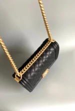 CHANEL MEDIUM 25 BOY BAG IN BLACK LAMBSKIN GOLD HARDWARE - Image 6