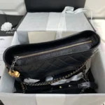 CHANEL GABRIELLE MEDIUM 28 HOBO BAG IN BLACK CALFSKIN - Image 4