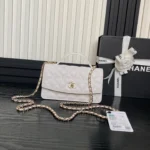 CHANEL 25C FLAP BAG 18 IN WHITE SHINY GRAINED CALFSKIN GOLD HARDWARE