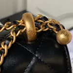 CHANEL FLAP BAG 22 IN BLACK CALFSKIN WITH DOUBLE GOLD BALL - Image 5