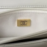 CHANEL 19 WOC 19CM WHITE LAMBSKIN GOLD - Image 2