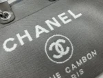 CHANEL CC DEAUVILLE LARGE 38 TOTE BAG IN GREY CANVAS WITH WHITE LOGO - Image 7