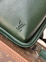 LV AVENUE SLINGBAG 31 IN DARK GREEN TAIGA LEATHER - Image 3