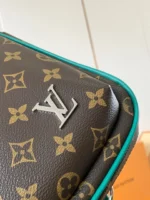 LV AVENUE SLINGBAG 31 IN BROWN MIX GREEN DAMIER GRAPHITE CANVAS - Image 5