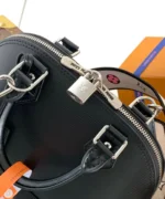 LV ALMA BB BAG 23 IN BLACK GRAIN COWHIDE - Image 3