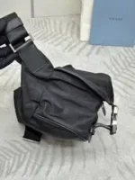 PRADA SHOULDER BAG 27 IN BLACK RE-NYLON TRIANGLE LOGO - Image 4