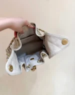 CHANEL 25 HANDBAG IN CREAM 30 GRAINED CALFSKIN GOLD HARDWARE - Image 7