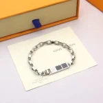 LV Bracelet 130807A - Image 4