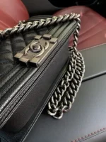 Chanel bag 193867 - Image 2