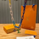 LV Necklace 131204B - Image 2