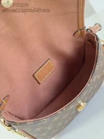 LV bag 179980 - Image 2